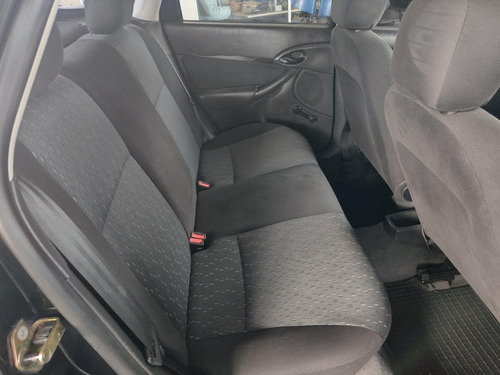 Imagem 6 de 9 de Ford Focus Hatch Gl 1.6 8v Gasolina Manual