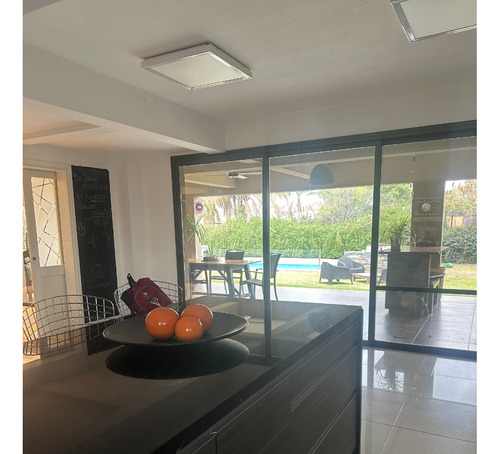 Casa Country San Isidro Villa Allende 3 Dorm Estudio Pileta Dep Servicio