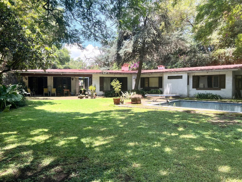 Casa De Una Planta En Venta En Jardines Del Pedregal