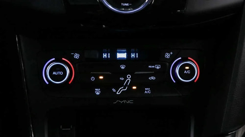Imagen 6 de 8 de Ford Focus Iii 2.0 Titanium Mt