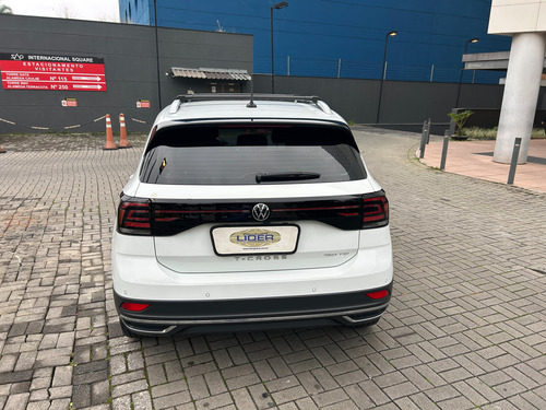 Volkswagen T-Cross 1.4 250 TSI TOTAL FLEX HIGHLINE AUTOMÁTICO
