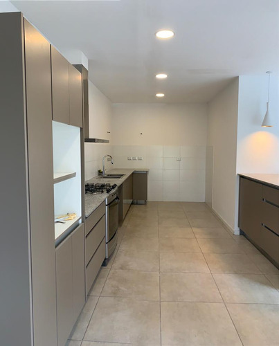 Casa En Country Lomas De City Bell Alquiler