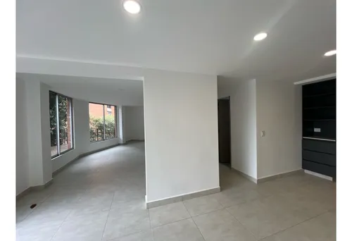 Vendo Casa Remodelada En El Poblado Loma Los Balsos