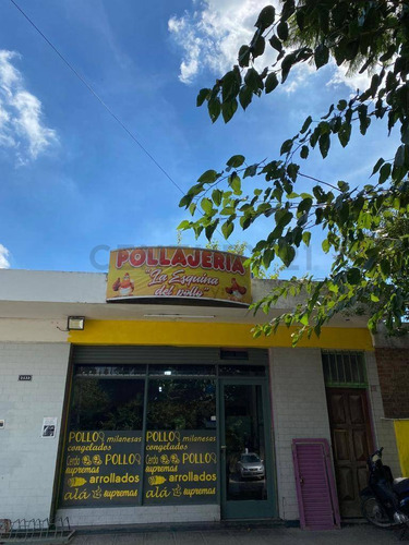 Imagen 5 de 5 de Av. Arana Entre 26 Y 27 - Locales Comerciales En Venta - Villa Elisa, La Plata