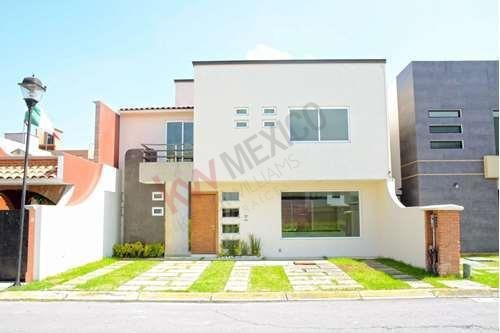 Imagen 2 de 22 de Casa En Condominio - Hacienda San José Barbosa