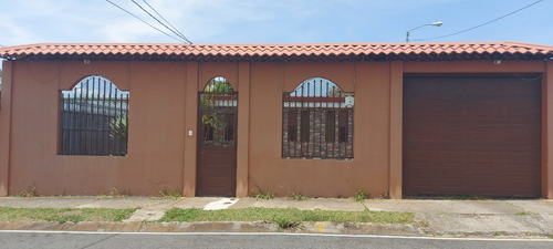 Imagen 2 de 13 de Venta De Casa En Tibas.