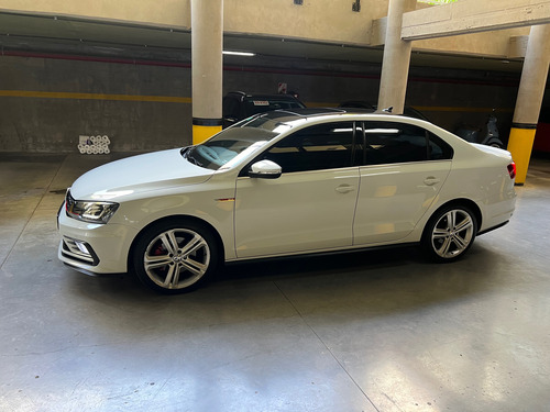 Volkswagen Vento 2.0 Gli