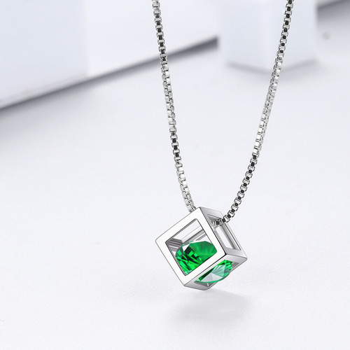 Collar Colgante De Plata De Ley Simple Cubo Hueco Cuadrado Color Verde-mayo