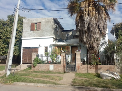 Se Vende Casa De 3 Dormitorios En Alta Gracia