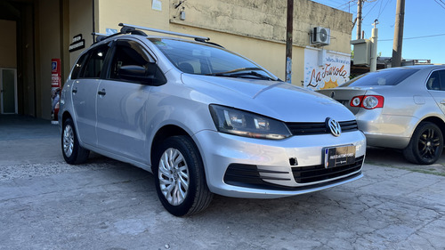 Volkswagen Suran 1.6 Comfortline 101cv
