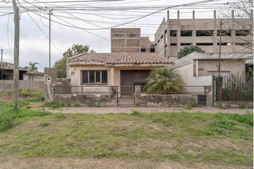 Casa En Venta 2 Hab A Refaccionar Lote 286m2 San L