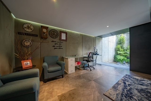 Casa En Vista Horizonte Con Jardín Y Terraza