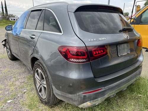 Mercedes Benz Glc 300 2021 Por Partes - A A Q -