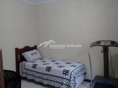 Imagem 8 de 17 de Casa Térrea. 3 Dormitórios. 4 Vagas Na Garagem. Ótima Localização. - 1669