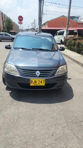 Renault Logan Familiar 1.4 Gris Comet 2012 $ 24.000.000