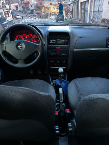 Fiat Siena 1.8 Hlx Flex 4p