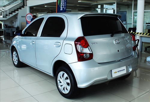 Imagem 3 de 10 de Etios 1.3 X 16v Flex 4p Manual