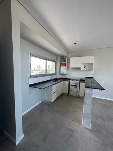 Imagen 2 de 16 de Vende Departamento Un Dormitorio Vista Al Rio