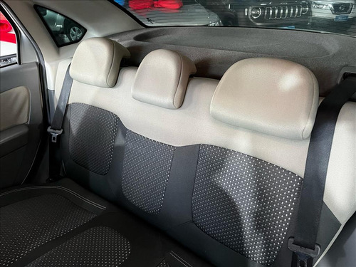 Fiat Grand Siena 1.6 MPI ESSENCE 16V FLEX 4P MANUAL