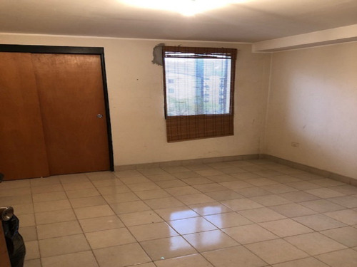 Imagen 13 de 27 de En Venta Amplio Apartamento Ubicado En La Urbanización Bosque Valle (subiendo Tazón) Una De Las Urbanizaciones Más Seguras De Caracas