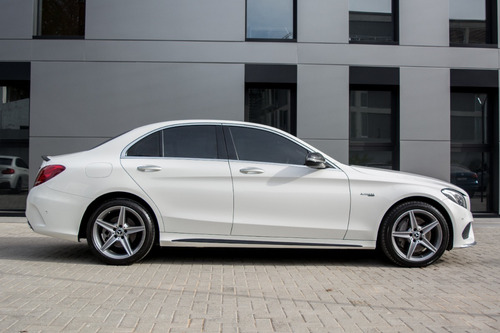 Imagen 4 de 15 de Mercedes Benz C400 4 Matic