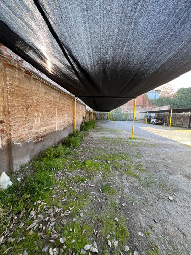 Estacionamientos Con Portón Automático Muy Bien Ubicados