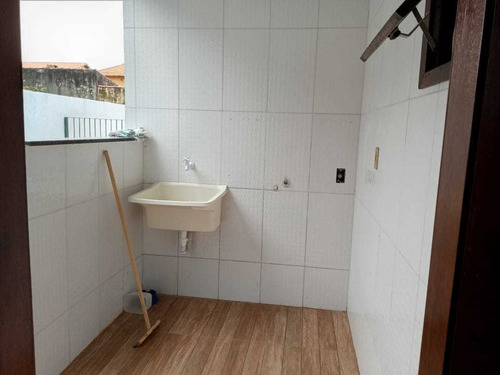 Excelente Oportunidade Em Itaipuaçu! Casa Com Piscina 2 Qts