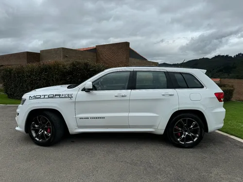 Jeep Grand Cherokee 6.4 Srt8