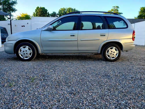 Imagen 5 de 15 de Chevrolet Corsa 1.6 Wagon Classic Gls