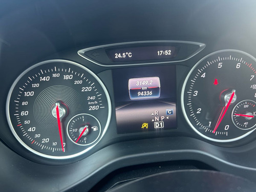 Mercedes-Benz Clase GLA 1.6 200 Cgi At