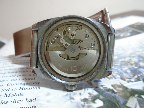 Technos Jump Hour Antigo S'70 Futurist Tenor Dorly Cal 1393