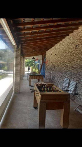 Imagem 9 de 27 de Casa Com 04 Suítes, 08 Vagas, Piscina, Churrasqueira. - V609