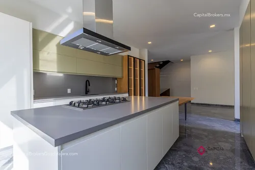 Casa De Lujo Nueva Puerta Las Lomas En Venta