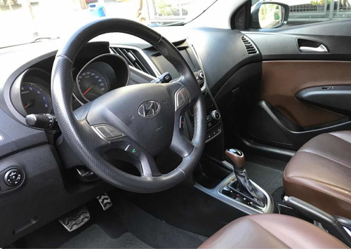 Imagem 15 de 15 de Hyundai Hb20x 1.6 16v Premium Flex 4p Automático 2017/2018