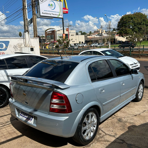 Chevrolet Astra 2.0 Advantage Flex Power 5p