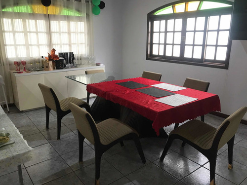 Chácara Com 3 Suítes, 1 Lavabo, Ampla Sala, Cozinha Terraço