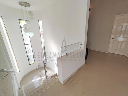 Imagen 10 de 20 de Ledezma Asesores Vende Townhouse Semi Amoblado En La Av. Pichincha, Ciudad Bolívar - Venezuela