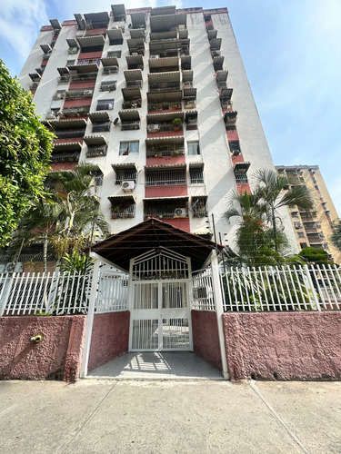 En Alquiler Apartamento Tipo Estudio, Base Aragua. Yb7263