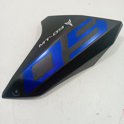 Carenagem Aba Do Tanque Direita Yamaha Mt 09 2017 C/ Detalhe (Usado)