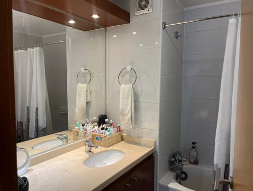 Depto En Venta De 4 Dorm En Las Condes / Rosario Norte