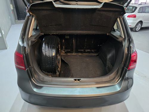 Volkswagen Suran 1.6 Highline 101cv