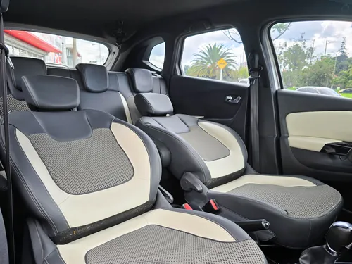 Renault Captur 2.0 Intens Automática