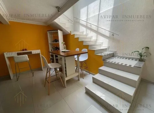 Casa En C. De La Playa, Acueducto De Gpe, En G.a.m. Mr