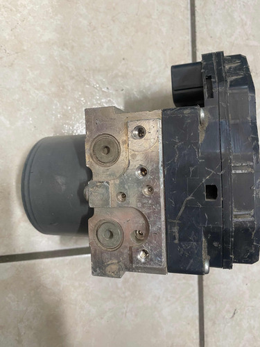 Módulo Abs Toyota Rav4 2016445400r132 Ml756 (Usado)