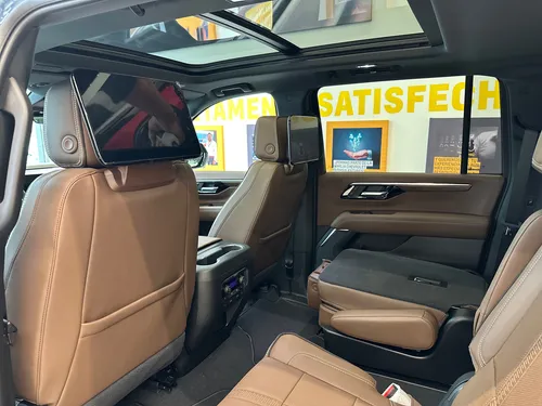 Chevrolet Suburban High Country