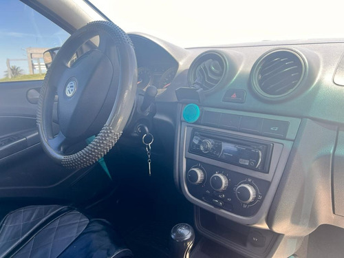 Volkswagen Gol Sedan 1.6 Comfortline 101cv