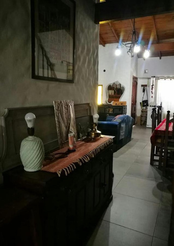 Imagen 2 de 8 de Venta - Casa Tipo Duplex - José Clemente Paz