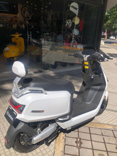 Imagen 2 de 15 de Moto Eléctrica Sunra Robo Doble Batería Litio Potenciada 0km
