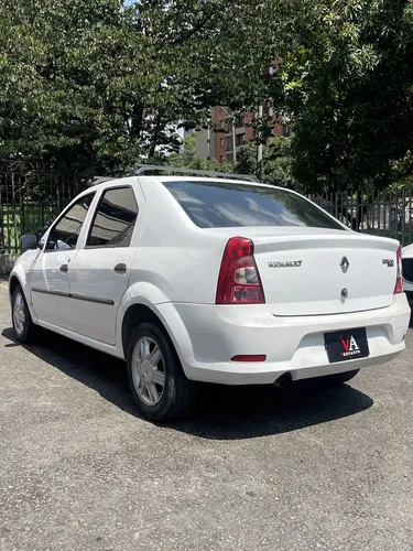 Renault Logan 1.6 expression.