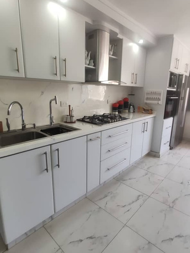 Apartamento En Venta En La Guaira Urbanizacion Caribe Remodelado